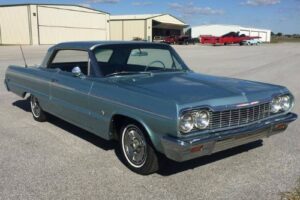 Chevrolet Impala 4d ht –64