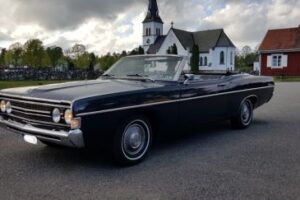 Ford Fairlane cab –68