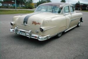 Pontiac Star cheif  ” big bertha ” –54