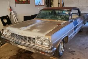 Chevrolet Impala 4drht –64