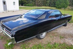 Pontiac Bonneville  –66
