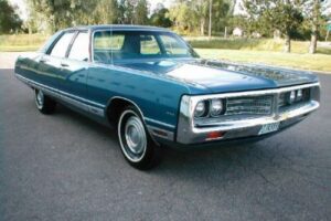 Chrysler New yorker brougham –72