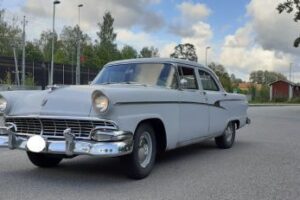 Ford Customline –56