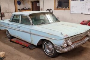 Chevrolet Impala  –61