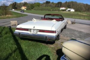 Buick Le sabre cab –74