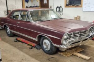 Ford Galaxie –67