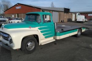 Ford F350 –56