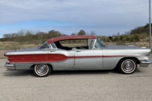 Pontiac Chieftain –58