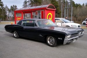 Chevrolet Impala  –68