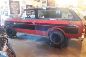 International Scout travelall –76