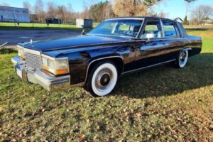 Cadillac Fleetwood brougham –81