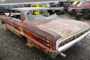 Chevrolet Impala 4d ht –64