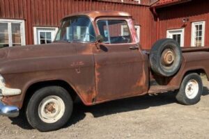 GMC 102 stepside  –56
