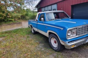 Dodge D200  –78