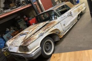 Ford Thunderbird  –60