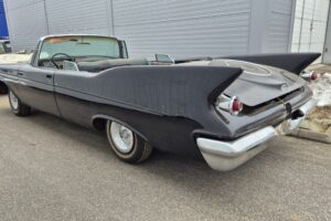Imperial  Crown convertible –61