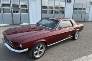 Ford Mustang Coupe –68