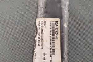 Gummi till backspegel B5A-17724-R
