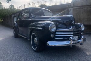 Ford Super Deluxe or Sedan –48