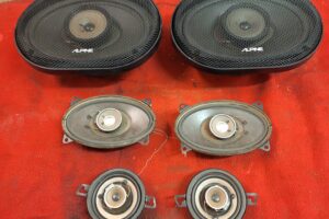 Stereo prylar nya Cadillac Buick Olds mfl gm fullzise 65 – 70