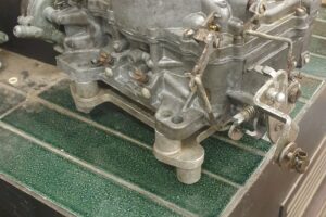 Nyrenoverad Carter 3826S. Buick 300