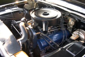 Köpes: Cadillac 390 Motor och låda  -60 -61 -62  