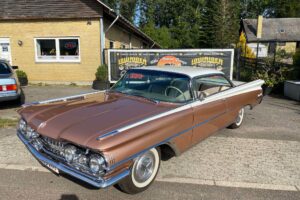 Oldsmobile 98 Coupe –59