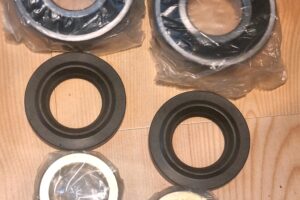 FORD 9″ hjullager