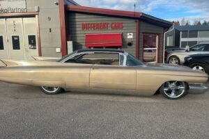 Cadillac HT –60