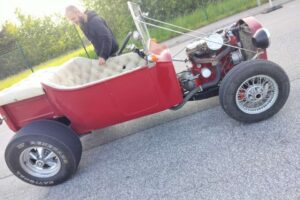Triumph T23 hot rod –64