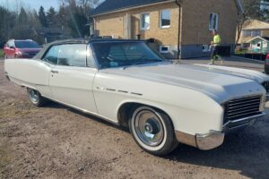 Buick Electra 225 cab –67