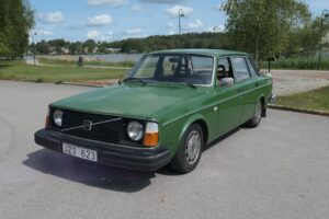 Volvo 244 –77