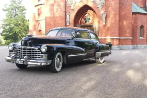 Cadillac 4 passenger Clube Coupe (Sedanette) –46