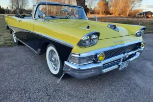 Ford Fairlane 500 Sunliner –58