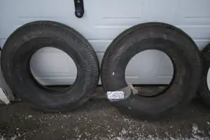 2st 6.70 – 15″ Firestone Blackwall