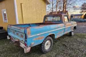 Ford F100 4×4 –68