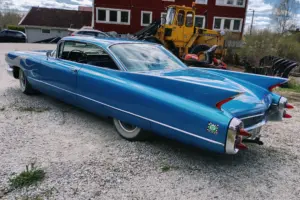Cadillac Cupe DeVille –60