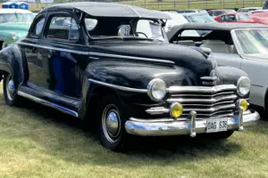 Plymouth  Special de luxe business coupe –47