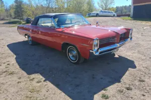 Pontiac Bonneville cab –64