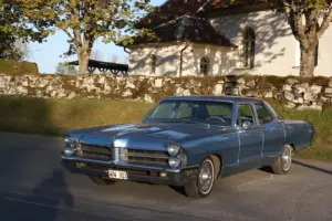 Pontiac Star Chjief 4dr sedan –65