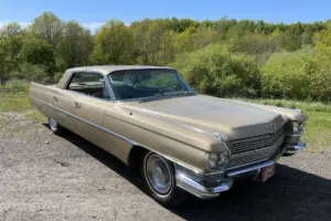 Cadillac Sedan Deville –64