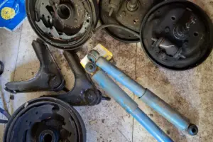 Mopar B-body trummor, spindlar mm.