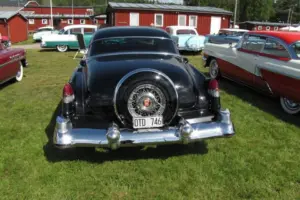 Cadillac coupe de ville –53