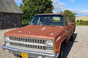GMC Sierra 2500 C –82
