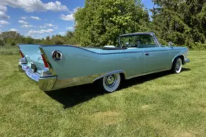 Plymouth Fury Convertible. V8/Aut. PS. PB. Mkt fin bil –60