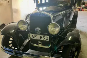 Plymouth 30u sedan –31