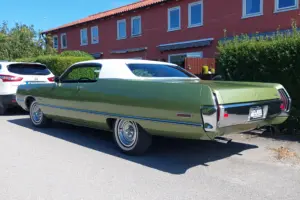 Chrysler Newport 2d HT –72