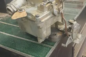 Nyrenoverad Rochester 7025062. Pontiac 326