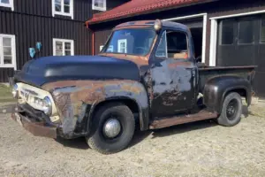 Ford F100 Shortbed Stepside Pickup –53
